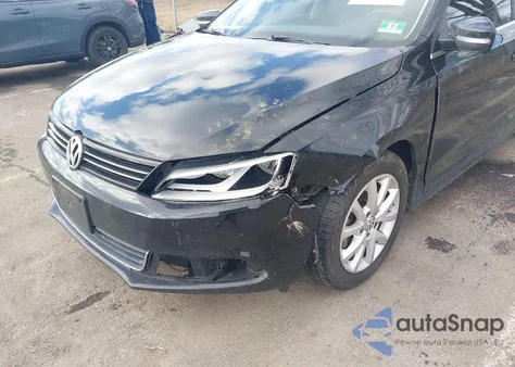 2014 Volkswagen Jetta 1.8T Se из США, поврежденный, VIN 3VWD17AJ7EM372483